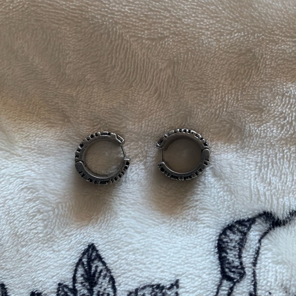 MARC JACOBS Monogram Engraved Chunky Hoop Earrings - Picture 9 of 12